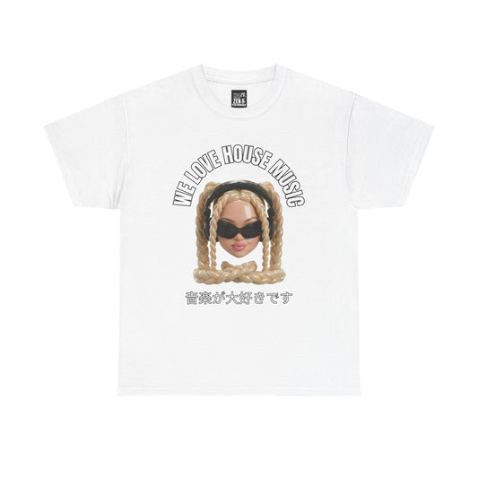 House Music Girl Graphic Tee — "We Love House Music" with Japanese Text